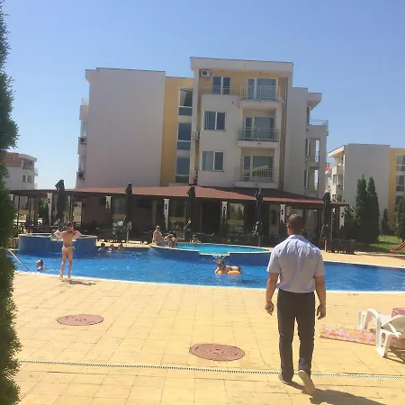 Nesseber Fort Club *